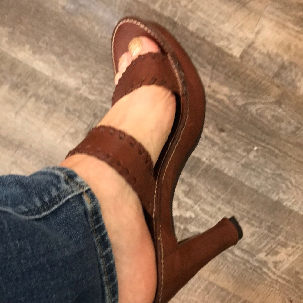 Coach brown open-toe buckle,sturdy leather and stitching ,size 7B (fits 7 1/2)